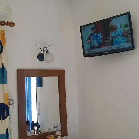 Stolidi Adamantas (Milos)