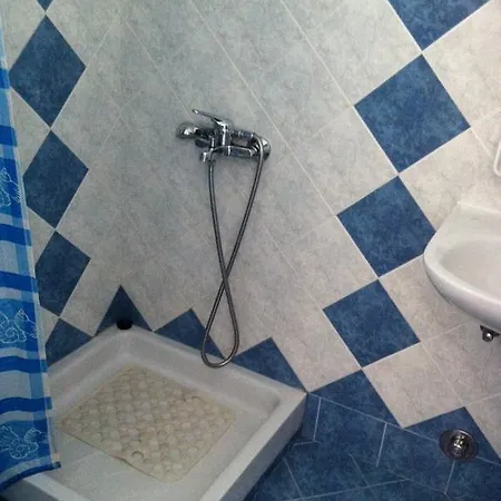 Stolidi * Adamantas (Milos)