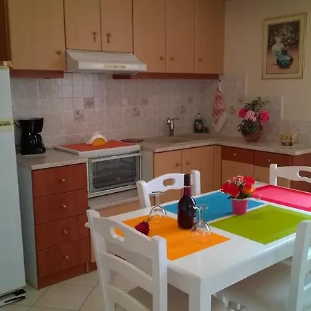 Stolidi Apartamento Adamantas (Milos)