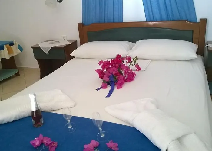 Stolidi Adamantas (Milos)